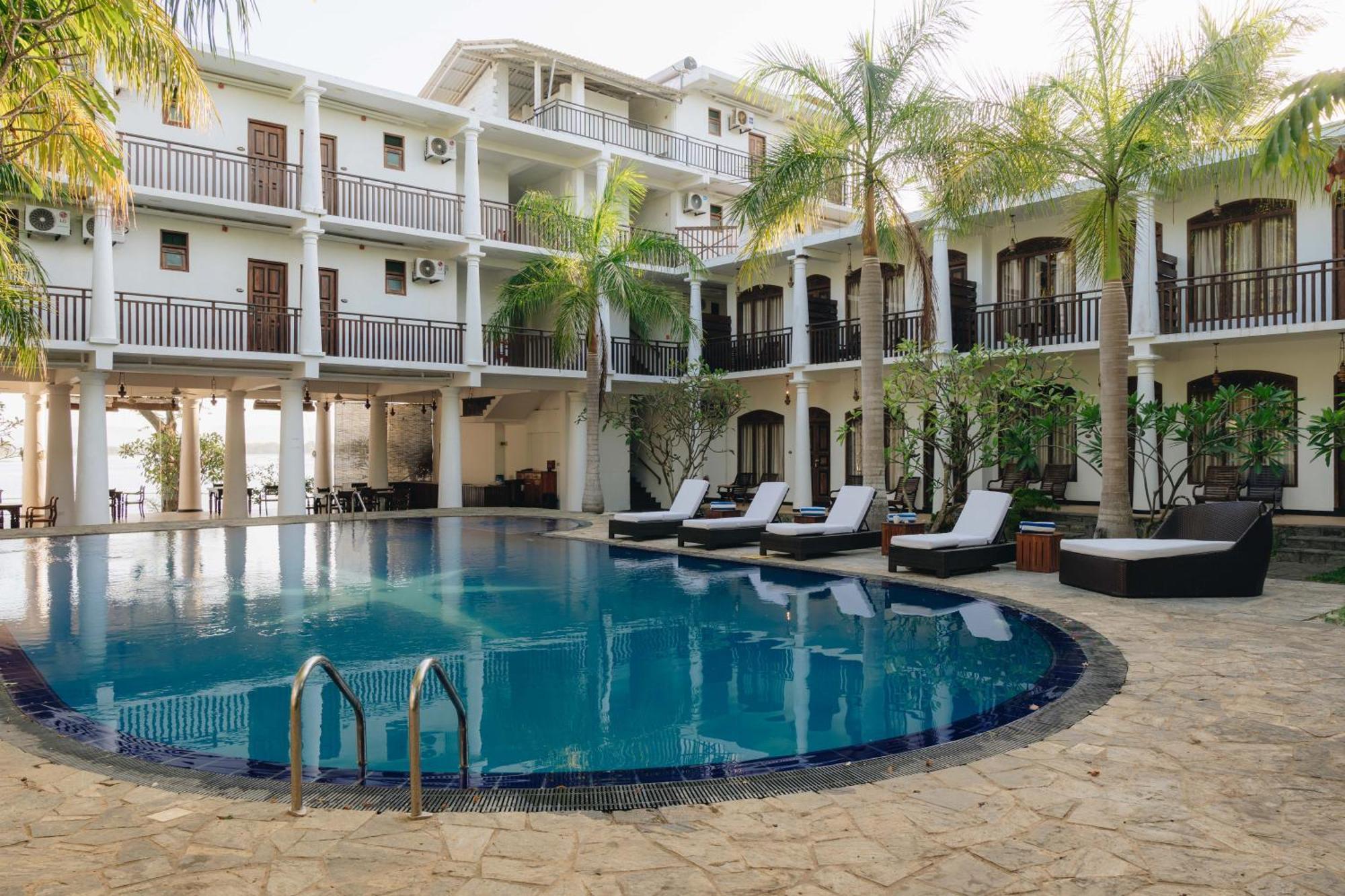 Yala Oga Reach Hotel 티사마하라마 외부 사진