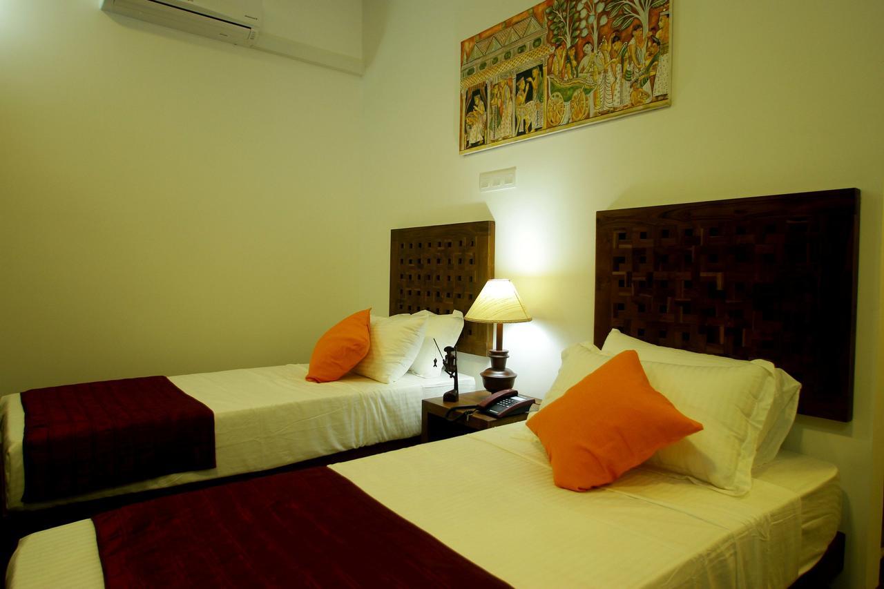 Yala Oga Reach Hotel 티사마하라마 외부 사진