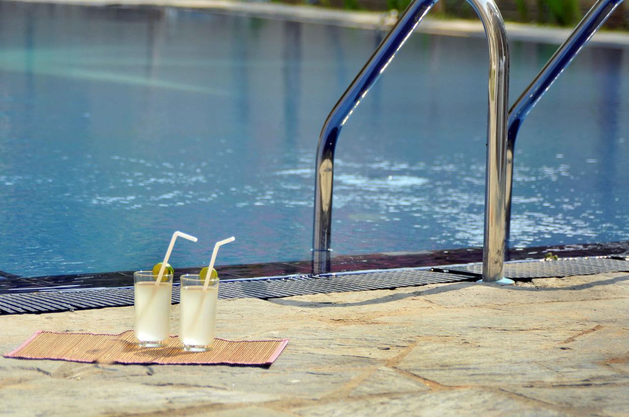 Yala Oga Reach Hotel 티사마하라마 외부 사진