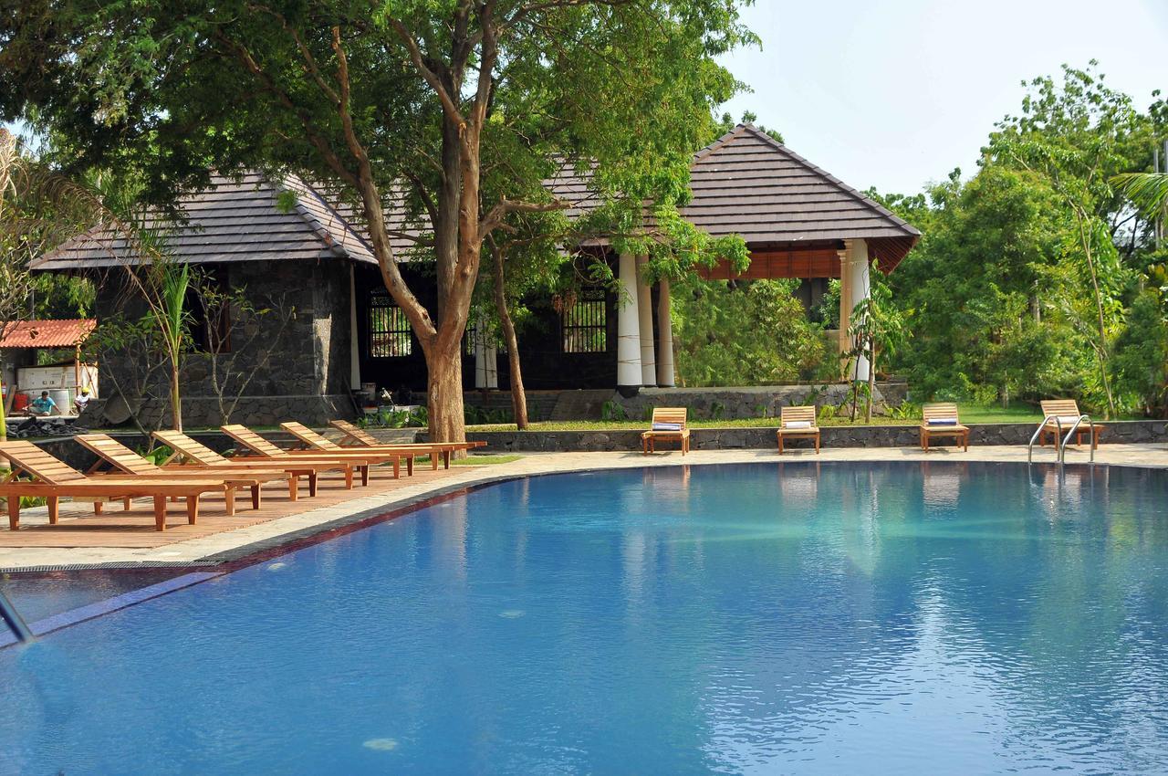 Yala Oga Reach Hotel 티사마하라마 외부 사진